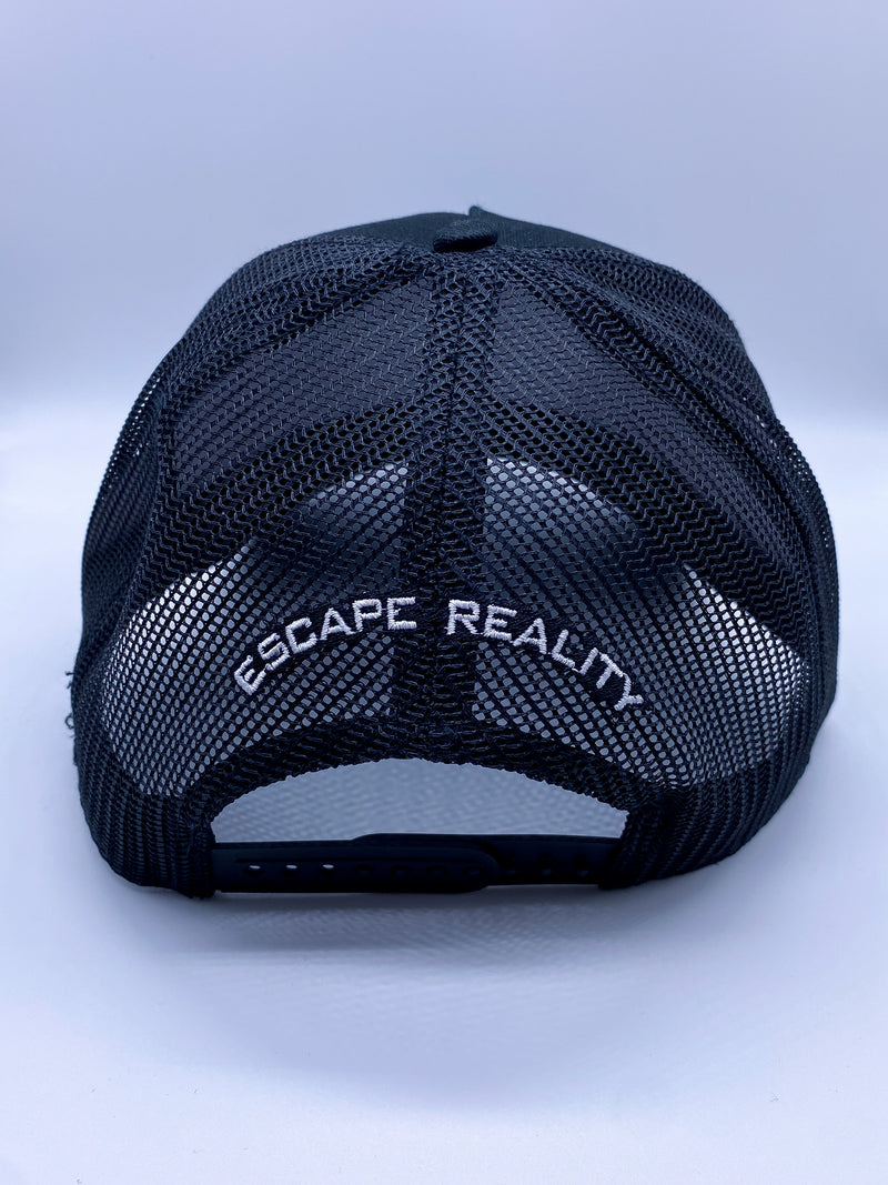 BLACK "HIKER 2.0" TRUCKER CAP